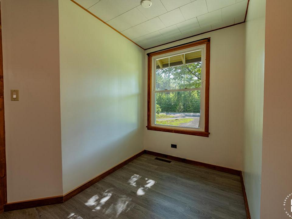 HomeInWilmington_Hallway_Nook