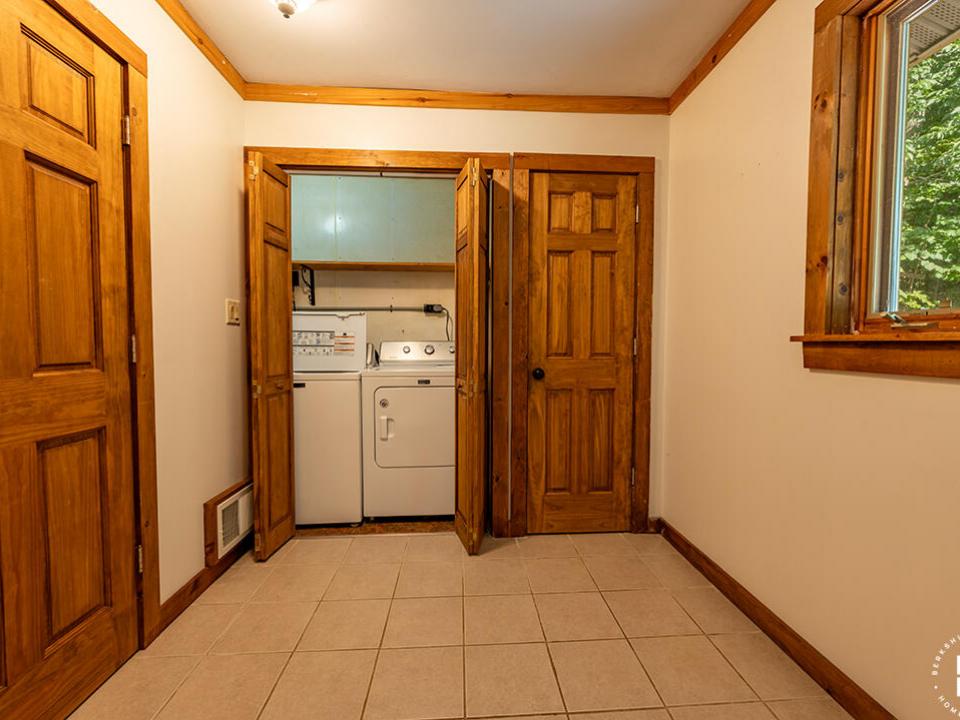 HomeInWilmington_Laundry