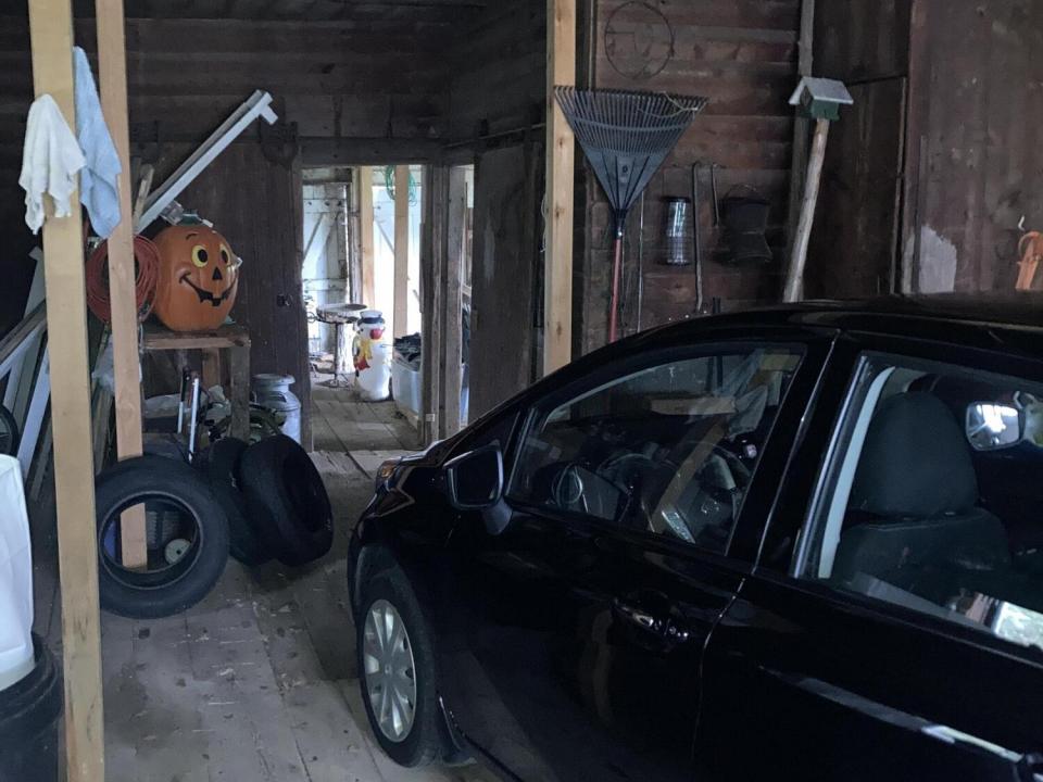 ATTACHED GARAGE