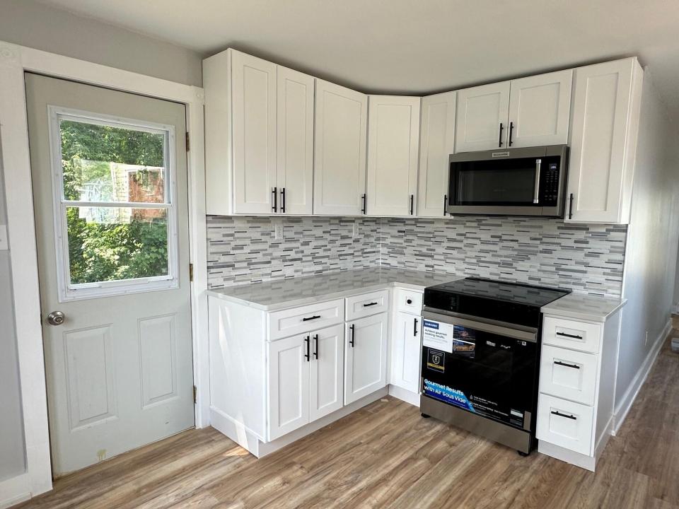 24 Riverside kitchen