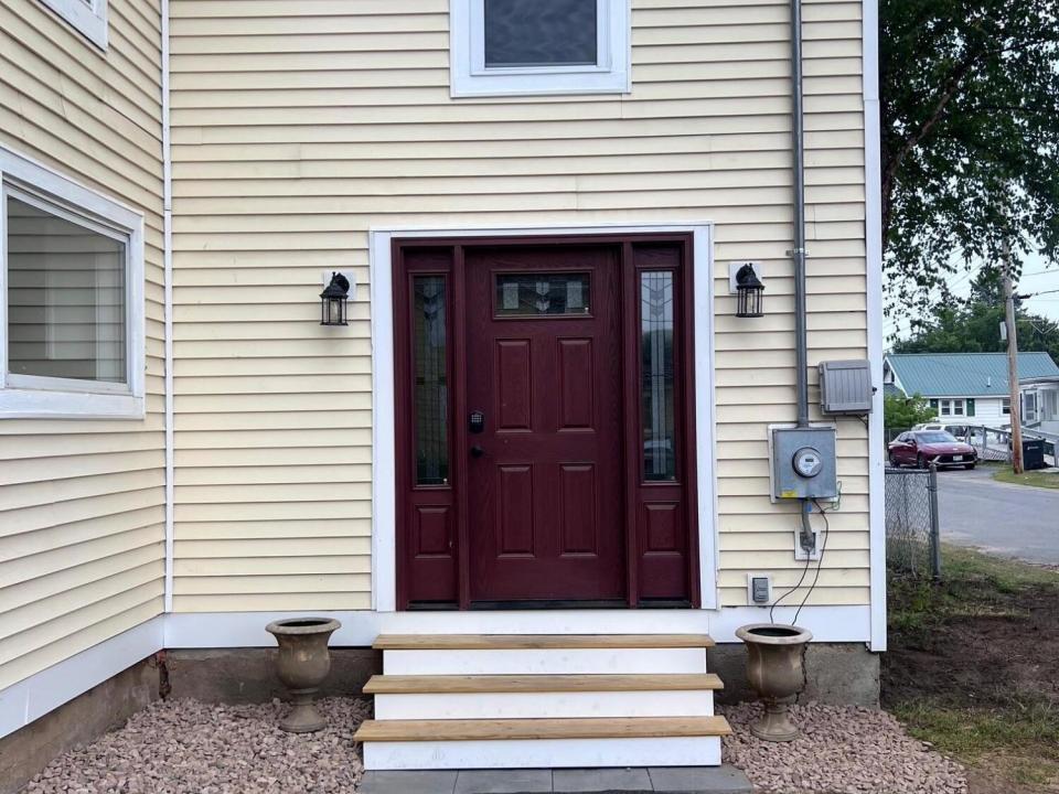 24 Riverside Door