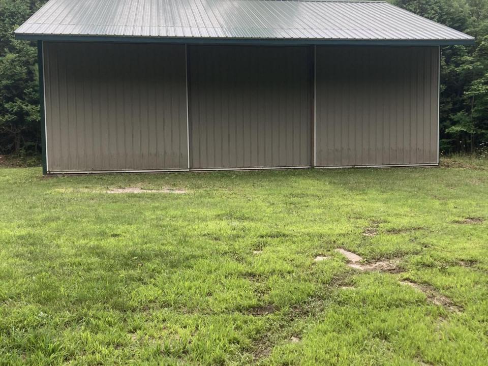 ARM BARN 2