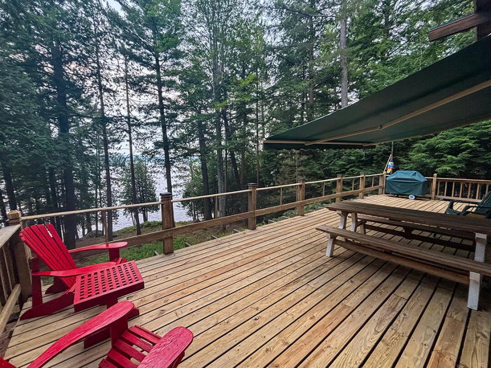 GilpinBayHome_Deck_Awning_Lake_L