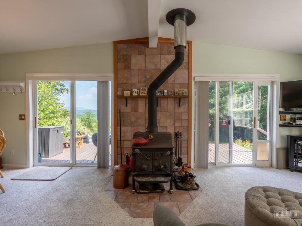 39 Oak Ln LL-11