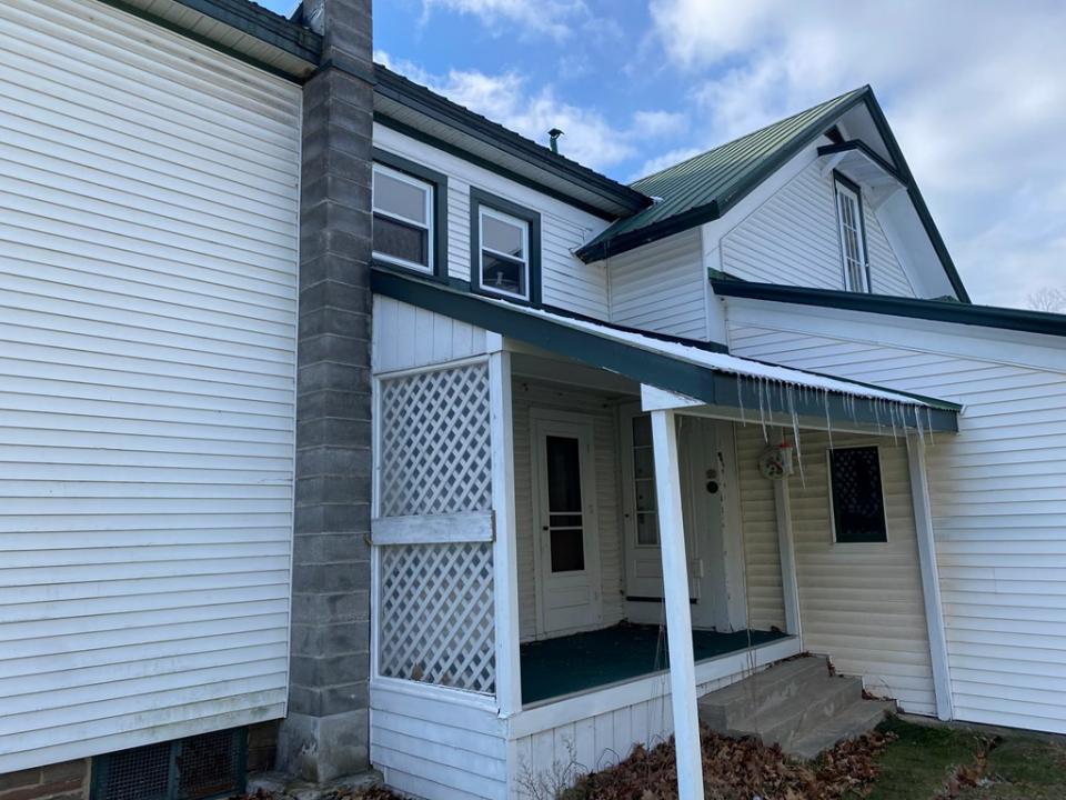 Side porch
