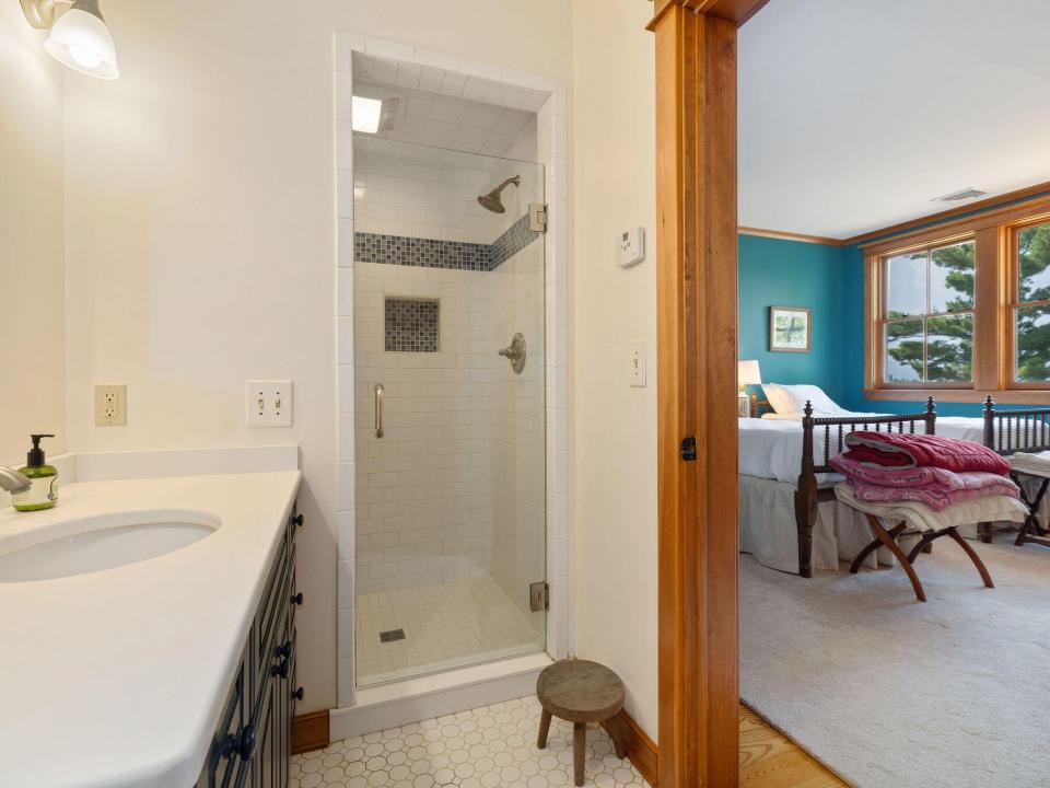 Upstairs Bathroom