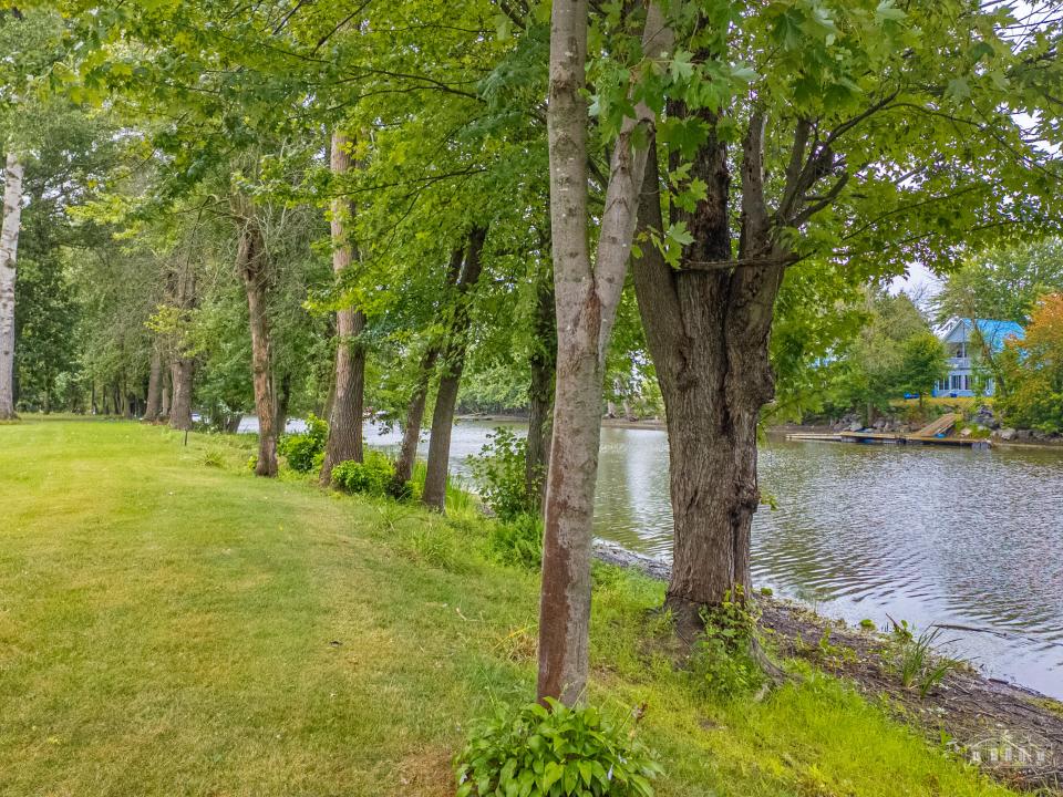 42 Bechard Rouses Point-6