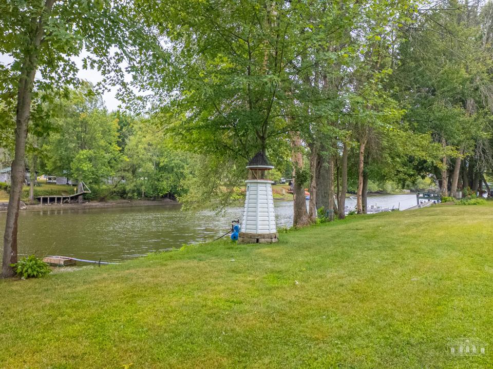 42 Bechard Rouses Point-7