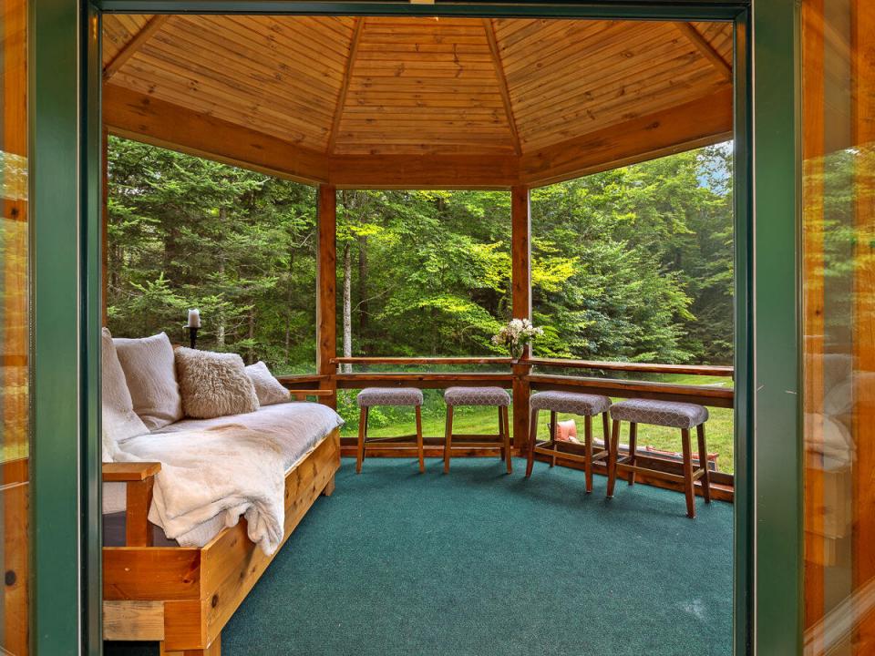 76-Saddle-Back-Way-Lake-Placid-NY-12946-