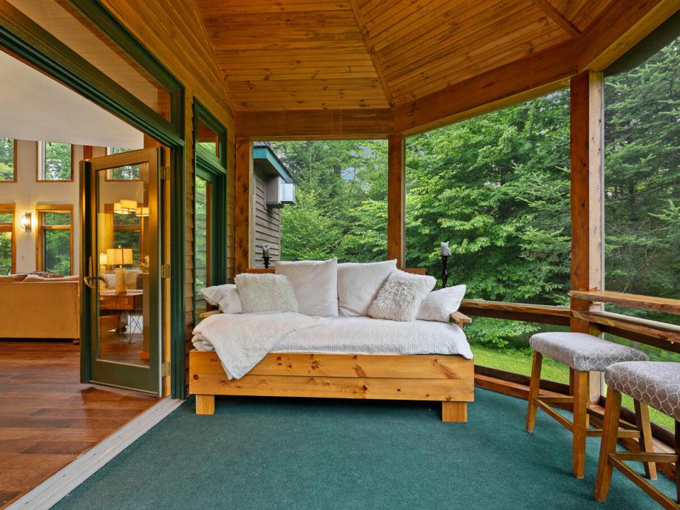 76-Saddle-Back-Way-Lake-Placid-NY-12946-