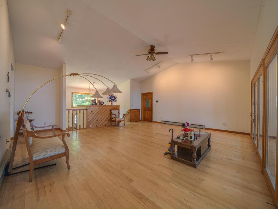 79 Lake Simond Rd-131