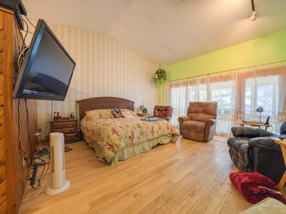 79 Lake Simond Rd-135