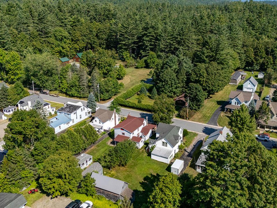 KeeneValleyHomeOnAdirondack_A_Exterior_B