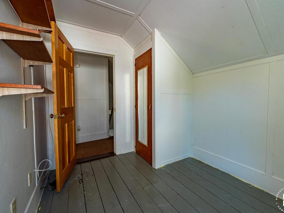 KeeneValleyHomeOnAdirondack_Bedroom3_Clo