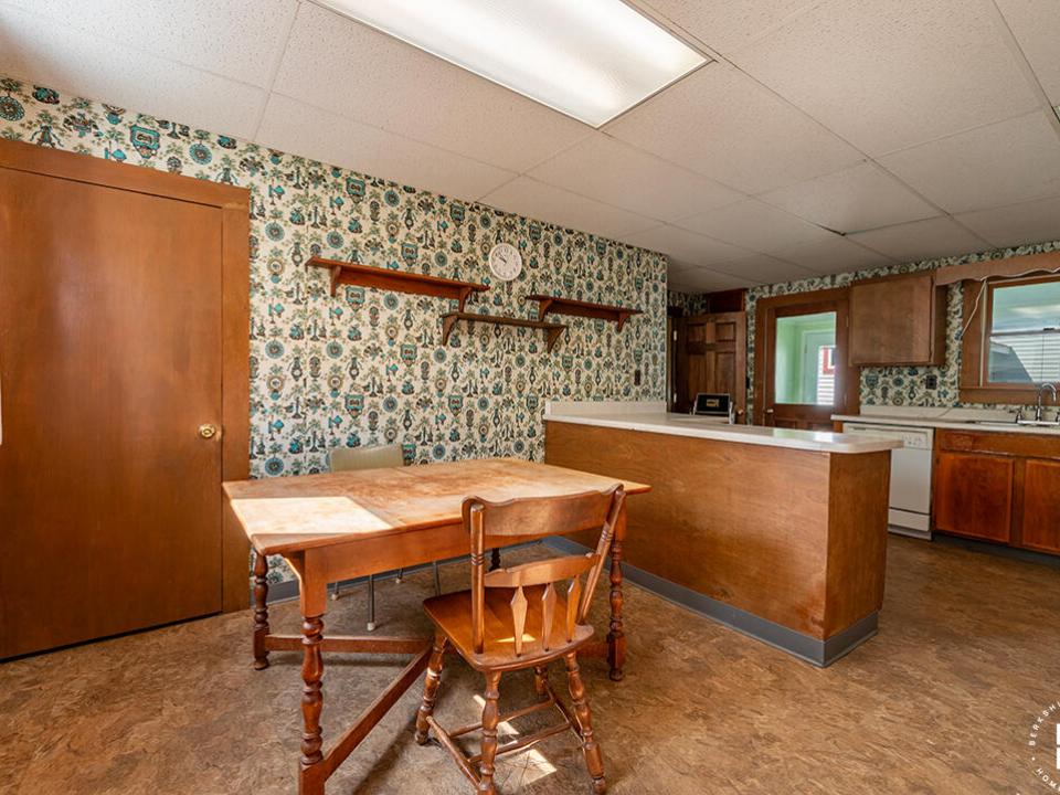 KeeneValleyHomeOnAdirondack_DR