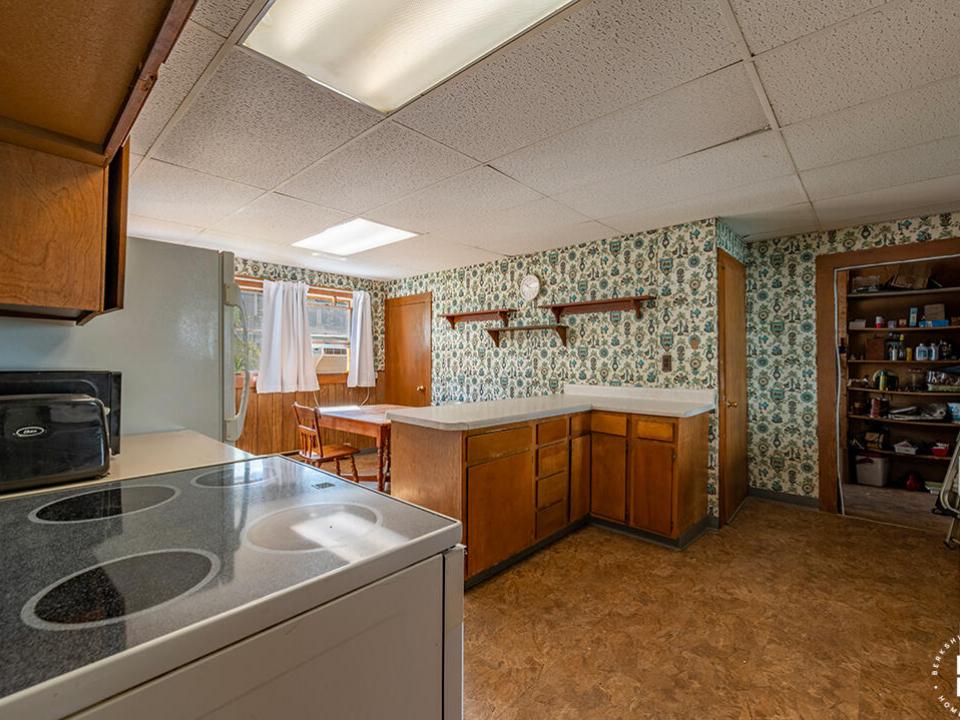 KeeneValleyHomeOnAdirondack_Kitchen