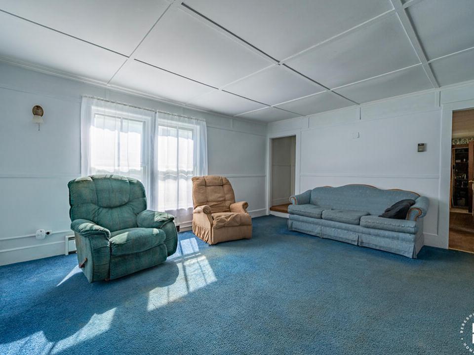 KeeneValleyHomeOnAdirondack_LR