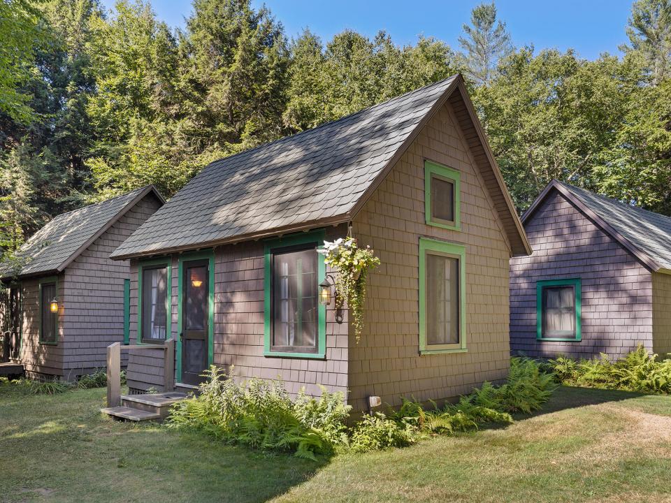 Iroquois_Exteriors6