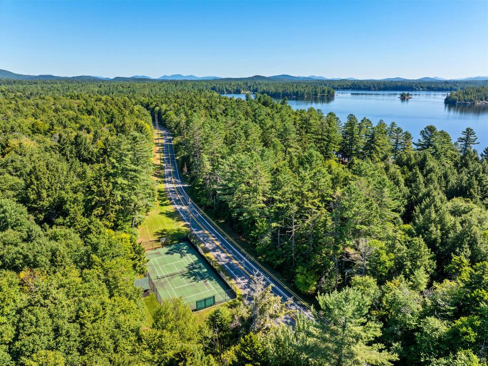 Iroquois_Aerial-TennisCourt