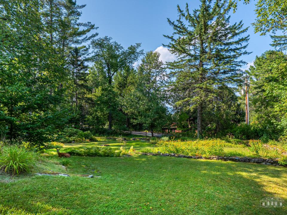 58 Interlaken Ave LP-24