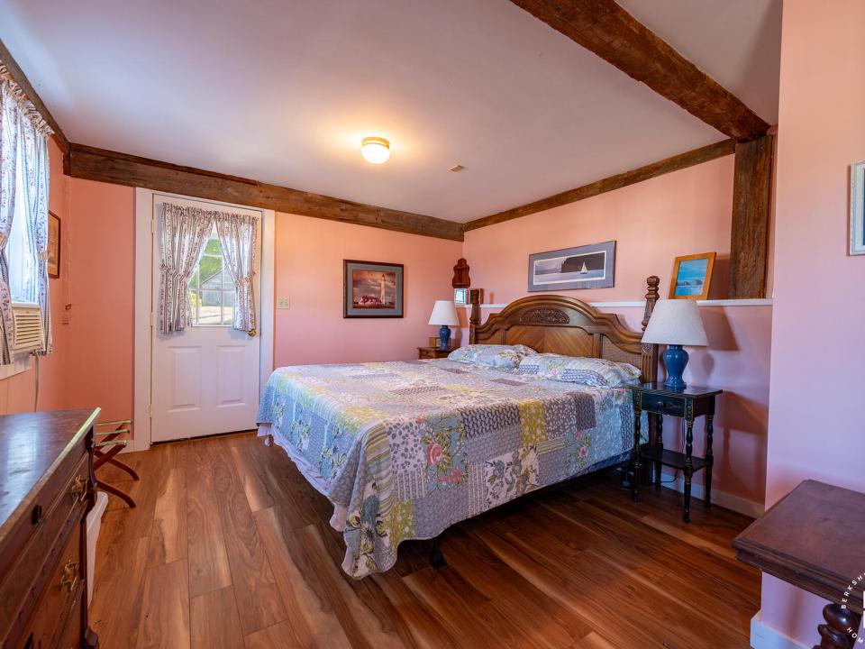 EssexHomeWithLakeViews_LowerLevel_Bedroo