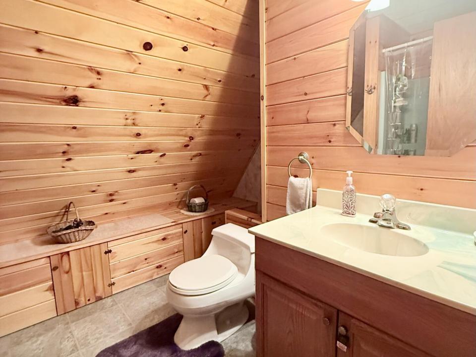 Upstairs bathroom