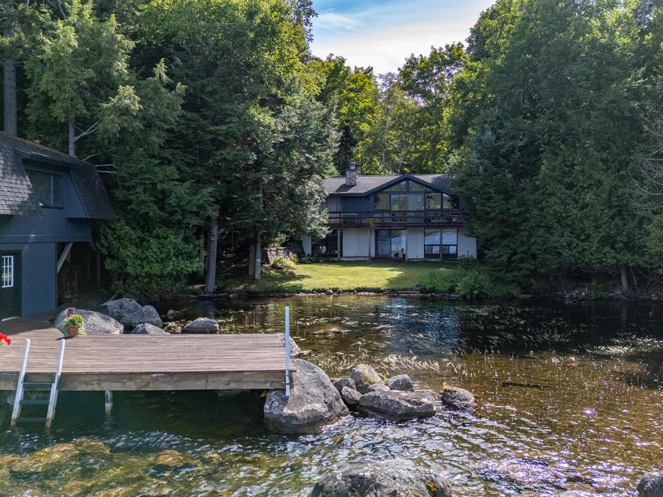 DearCrossingOnLakePlacid_A_Exterior_Back