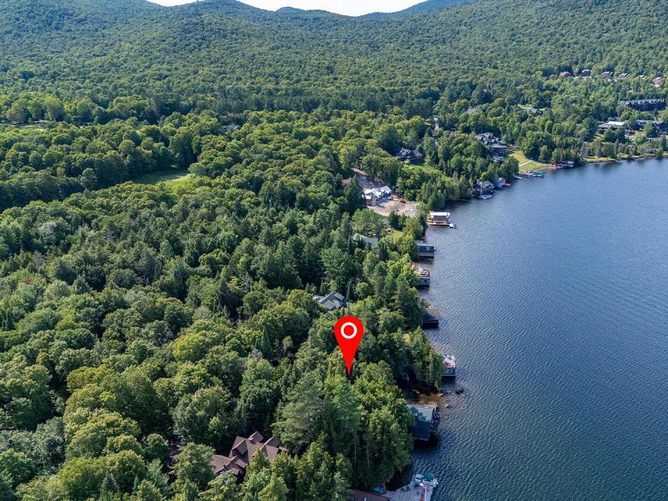 DearCrossingOnLakePlacid_A_Property_Side