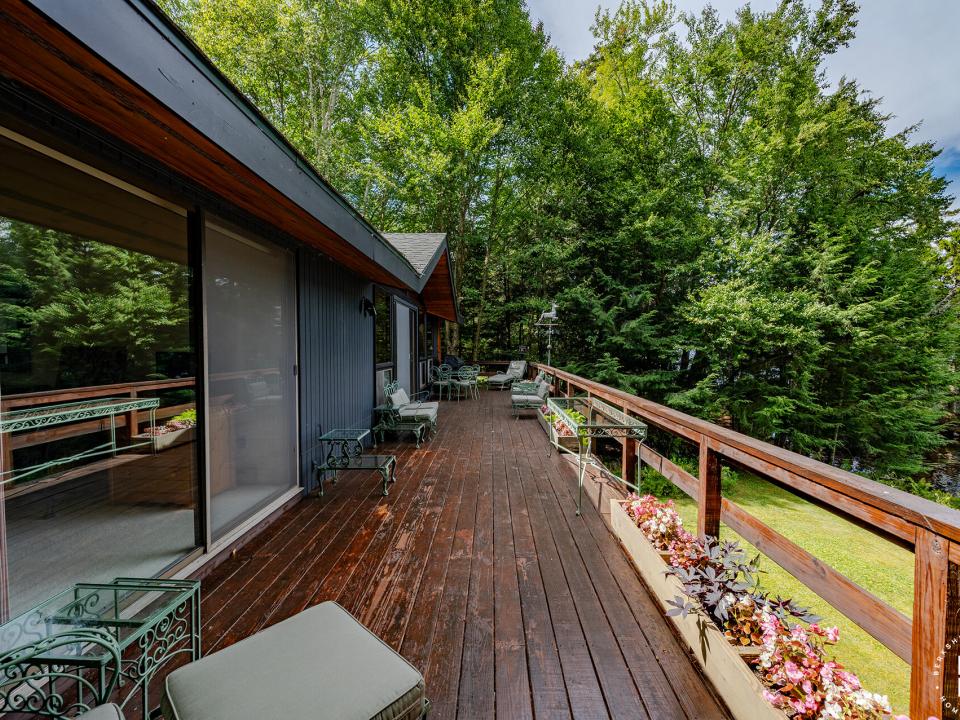 DearCrossingOnLakePlacid_Deck_R