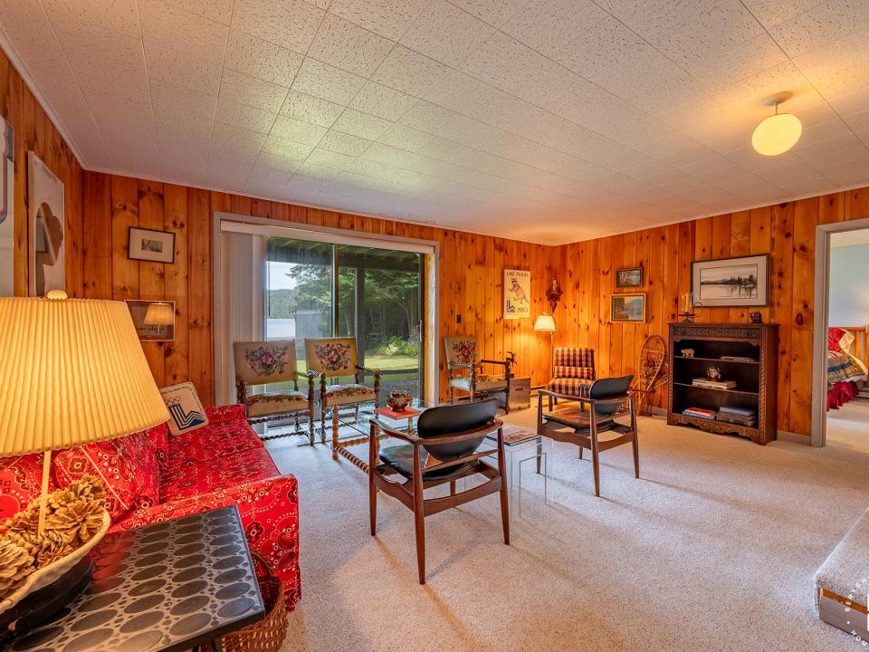 DearCrossingOnLakePlacid_LowerLevel_Den_