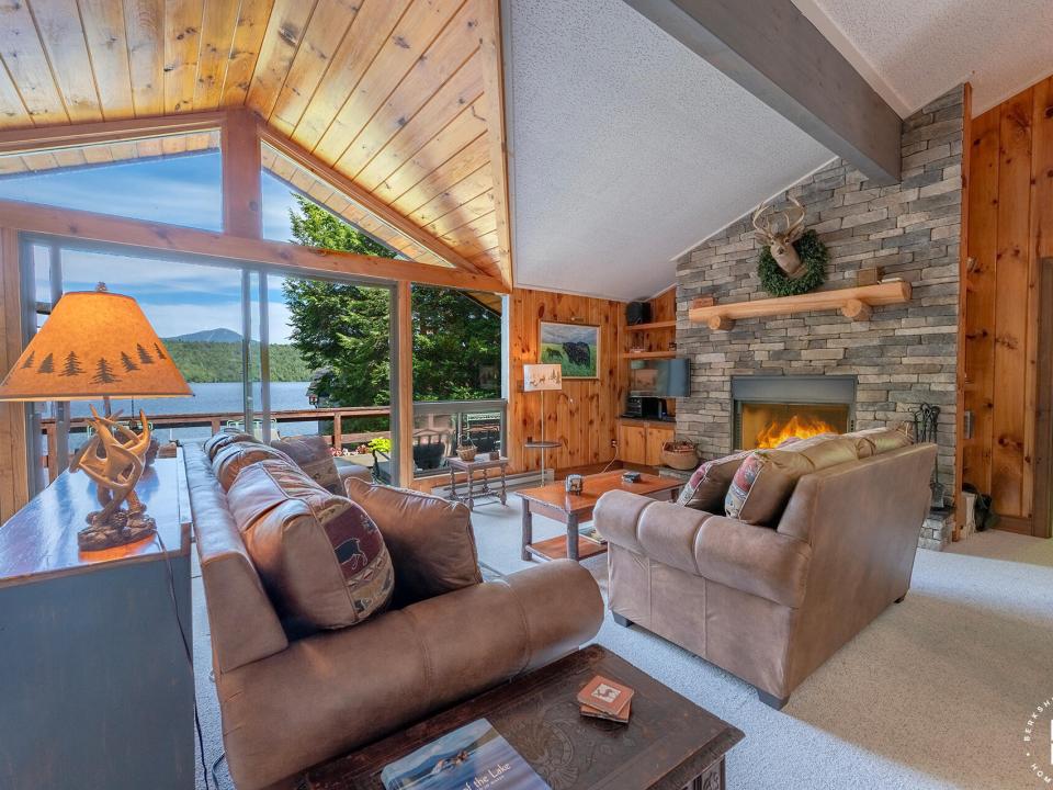 DearCrossingOnLakePlacid_LR_L