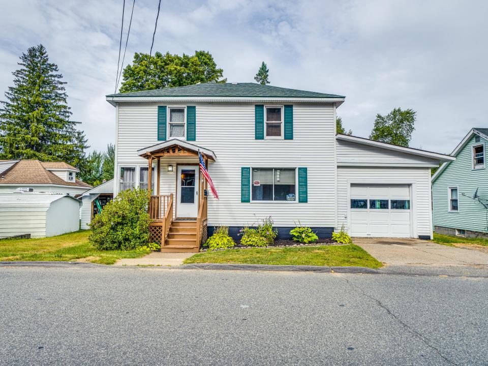 21 McLaughlin Ave-14