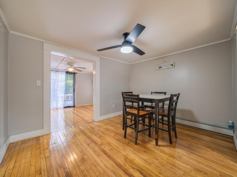 21 McLaughlin Ave-43