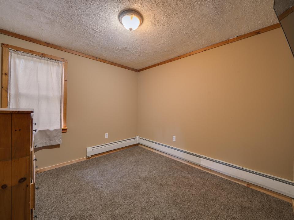 21 McLaughlin Ave-67