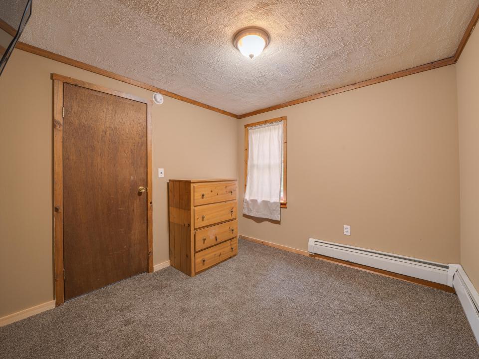 21 McLaughlin Ave-68