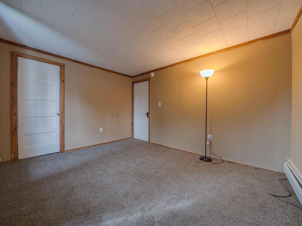21 McLaughlin Ave-73