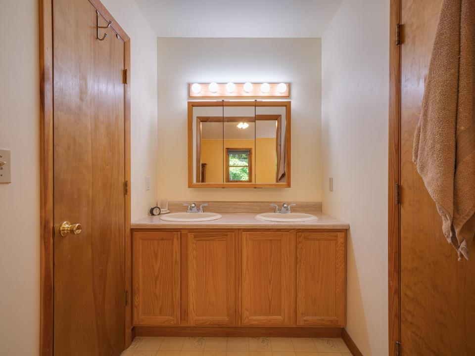22 Fox Run Rd-74