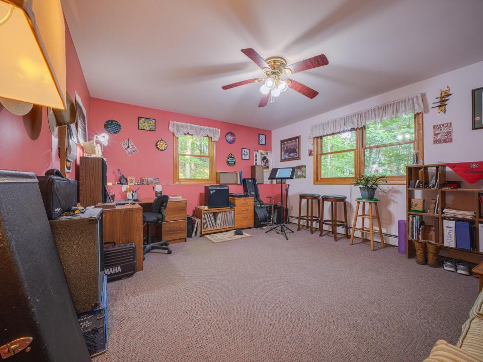 22 Fox Run Rd-84