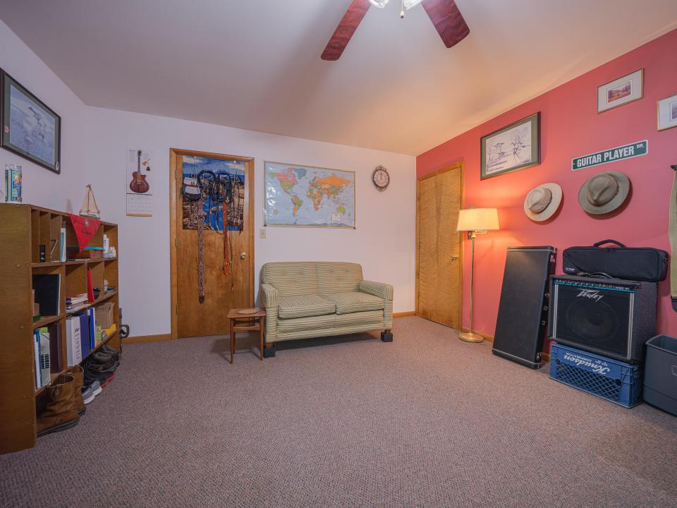 22 Fox Run Rd-86