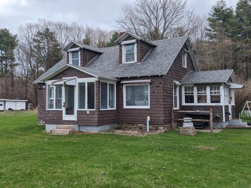 1210 sunset exterior1