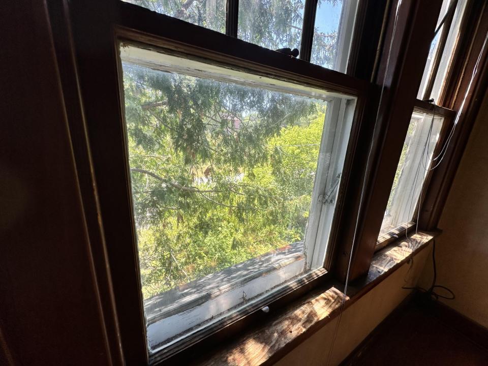 Windows Bedroom 2