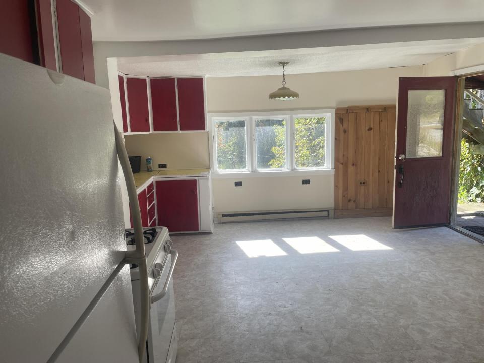 unit 3 kitchen 2