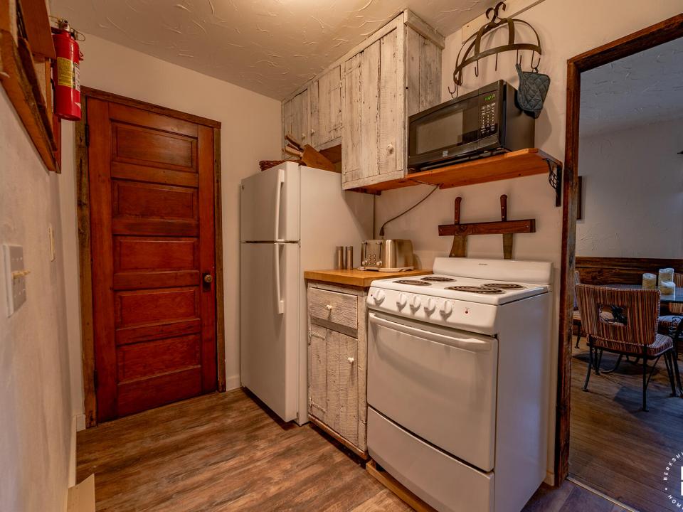 LakePlacidMultifamilyOnParkside_Apartmen
