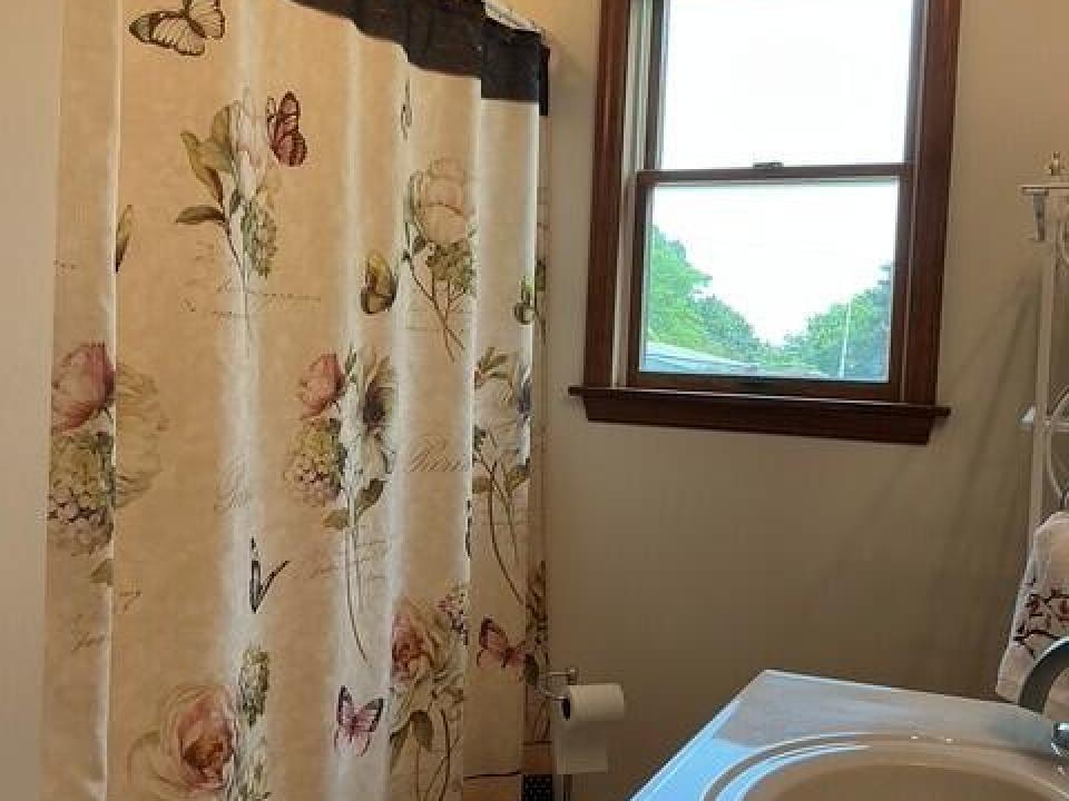 Upstairs Bathroom