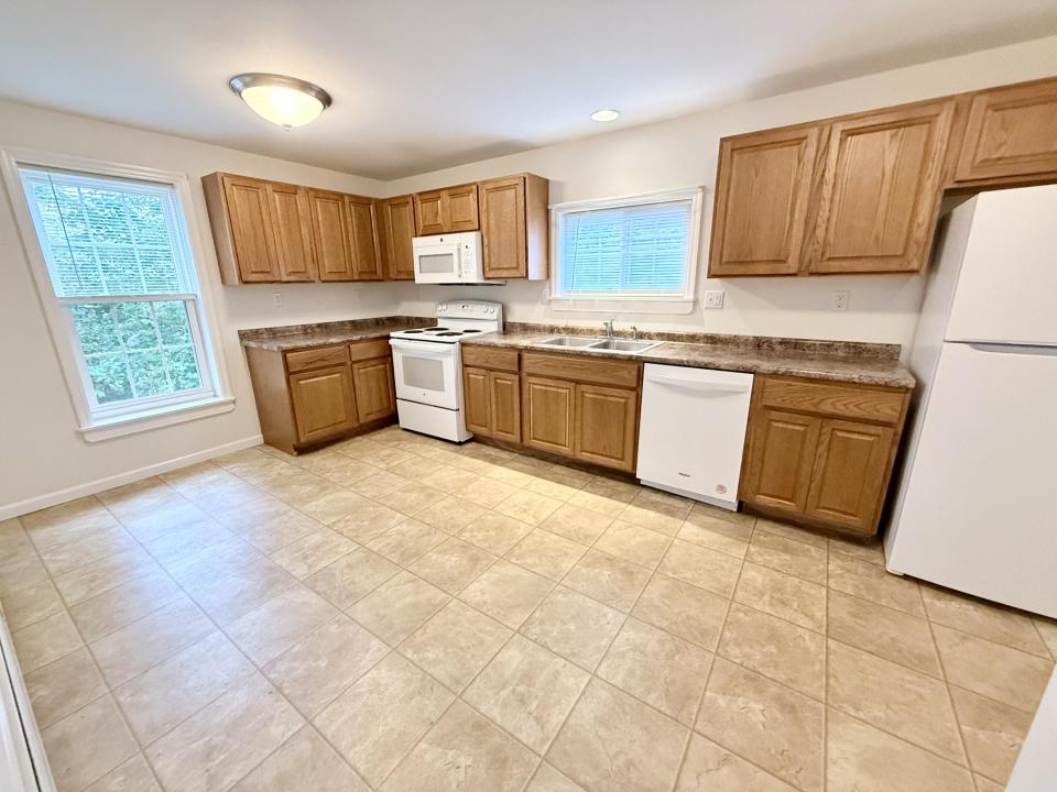 Apt B Kitchen
