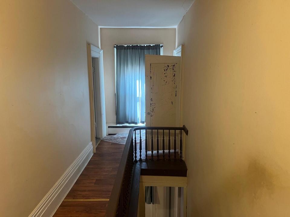 Main House Hallway Upstairs