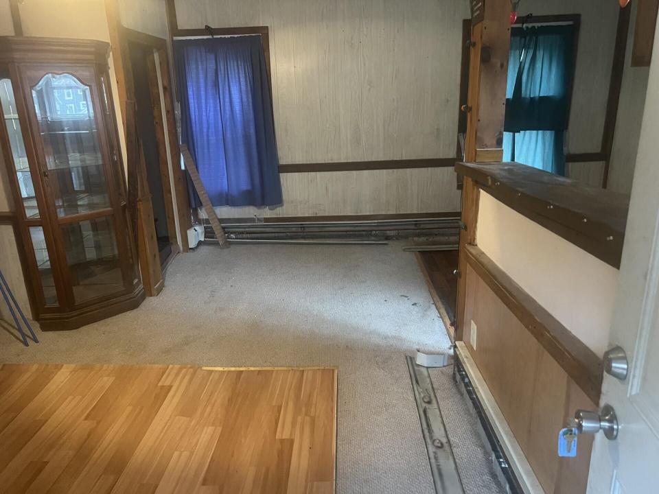 Apartment Living - Dining Room