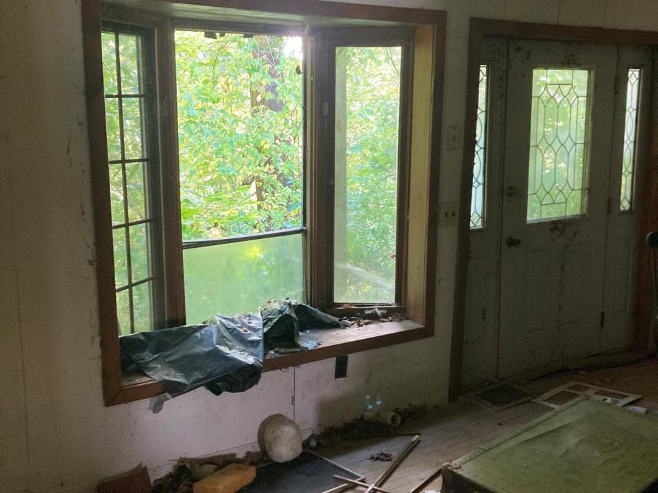 Interior 2