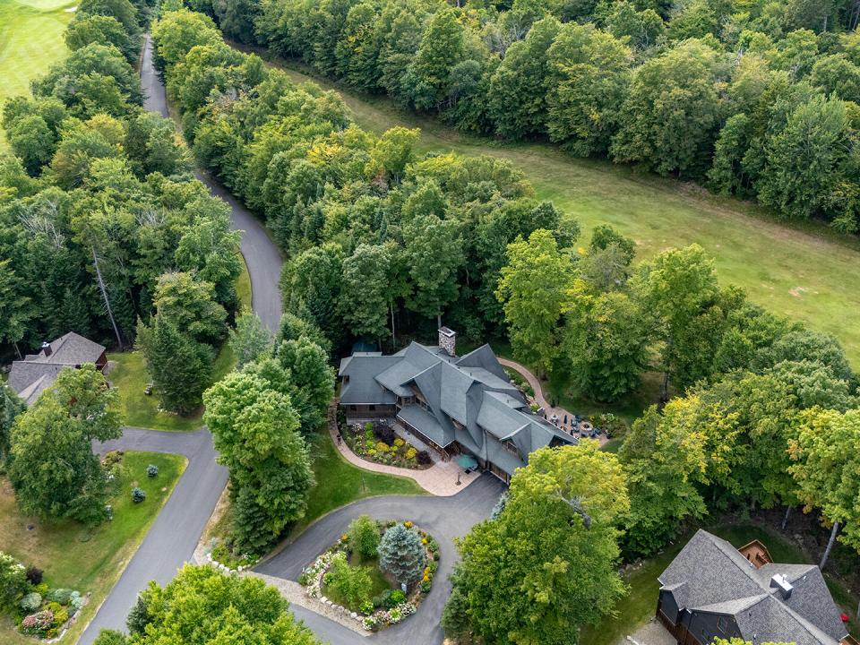 ForsthausInLakePlacid_A_Property_R