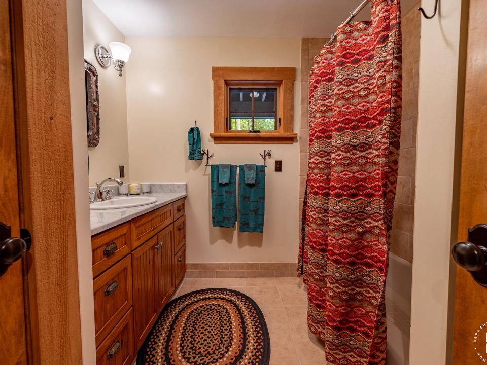 ForsthausInLakePlacid_Bathroom4